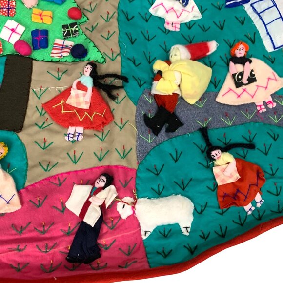 Handmade Peruvian Folk Art Christmas Tree Skirt 3D Art Santa Village Sheep Gifts - Picture 2 of 4